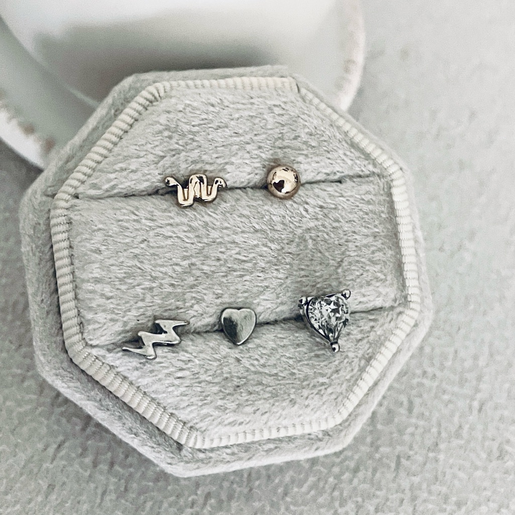 Bundle Mismatch Earrings 9$